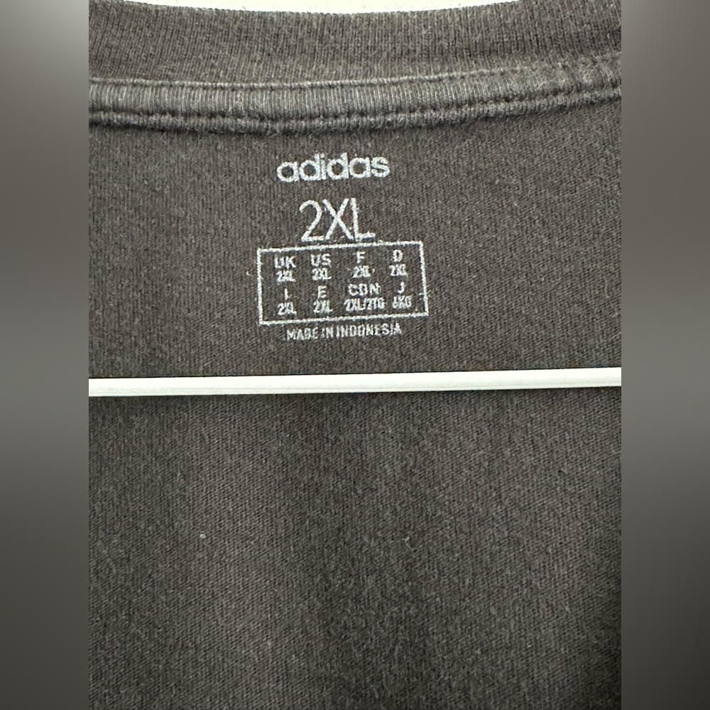 Adidas: Short Sleeve Shirt- Size 2XL (25 inches pit to pit) - Picture 3 of 6